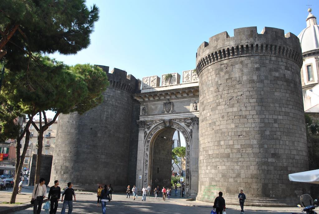 Bed & Breakfast A Castel Capuano Napoli Dış mekan fotoğraf