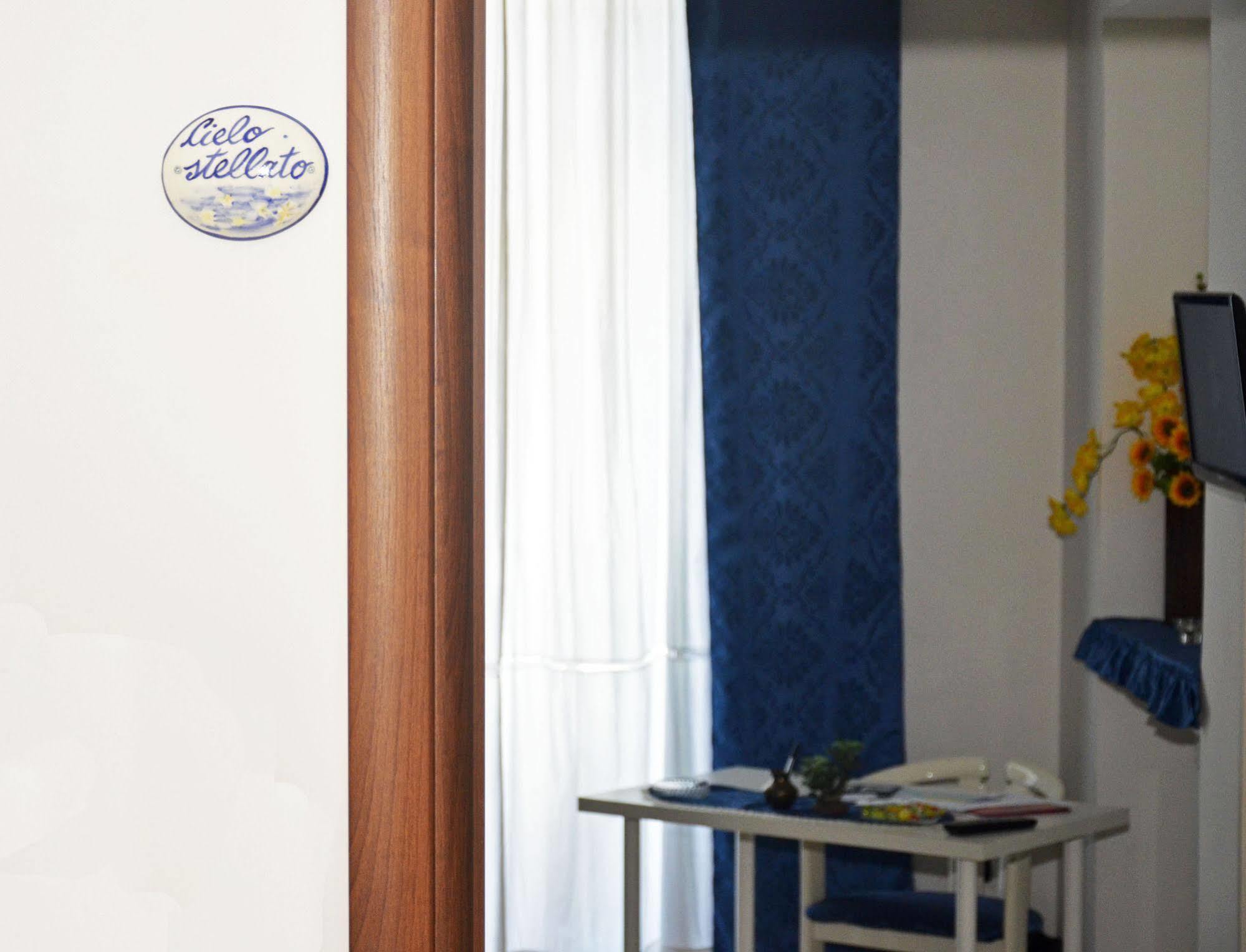 Bed & Breakfast A Castel Capuano Napoli Dış mekan fotoğraf