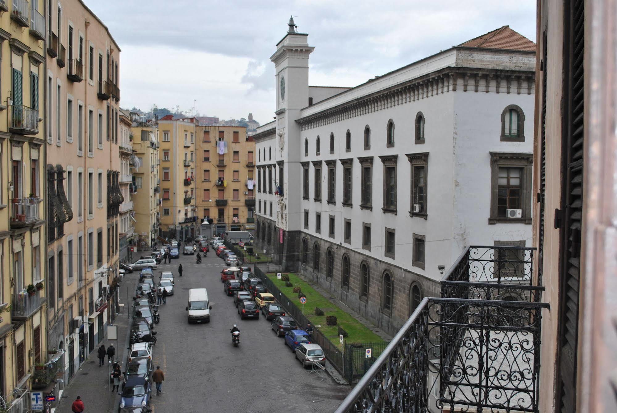 Bed & Breakfast A Castel Capuano Napoli Dış mekan fotoğraf