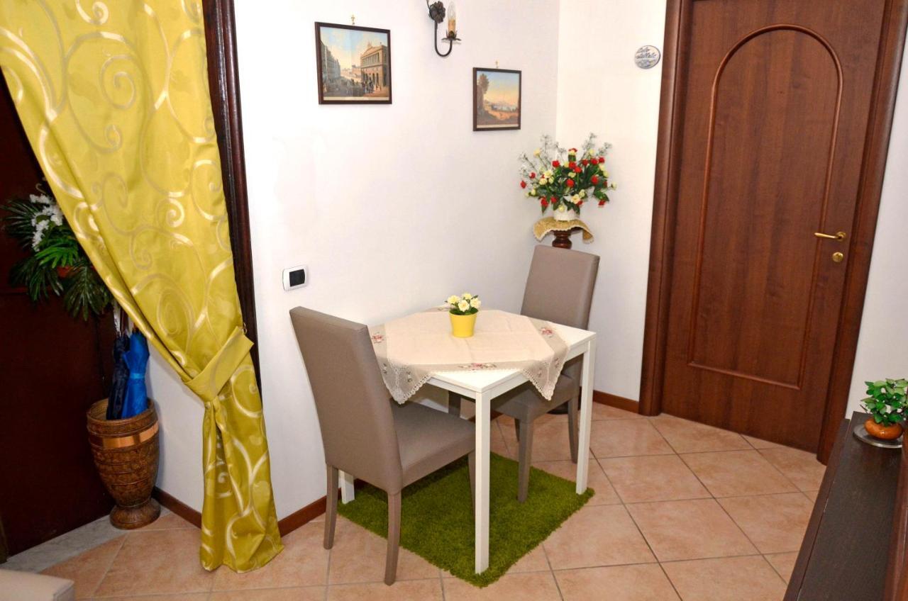 Bed & Breakfast A Castel Capuano Napoli Dış mekan fotoğraf