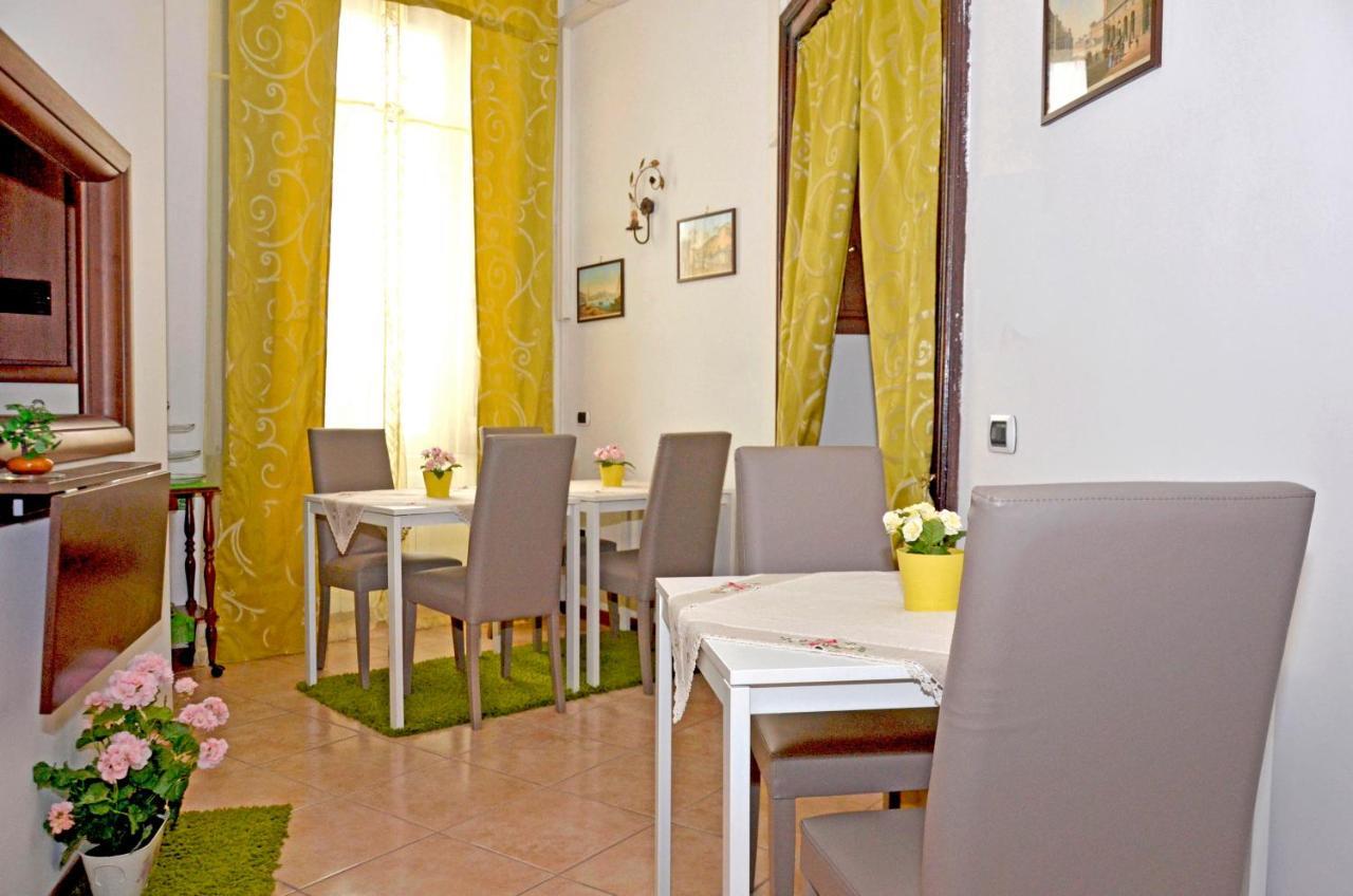 Bed & Breakfast A Castel Capuano Napoli Dış mekan fotoğraf